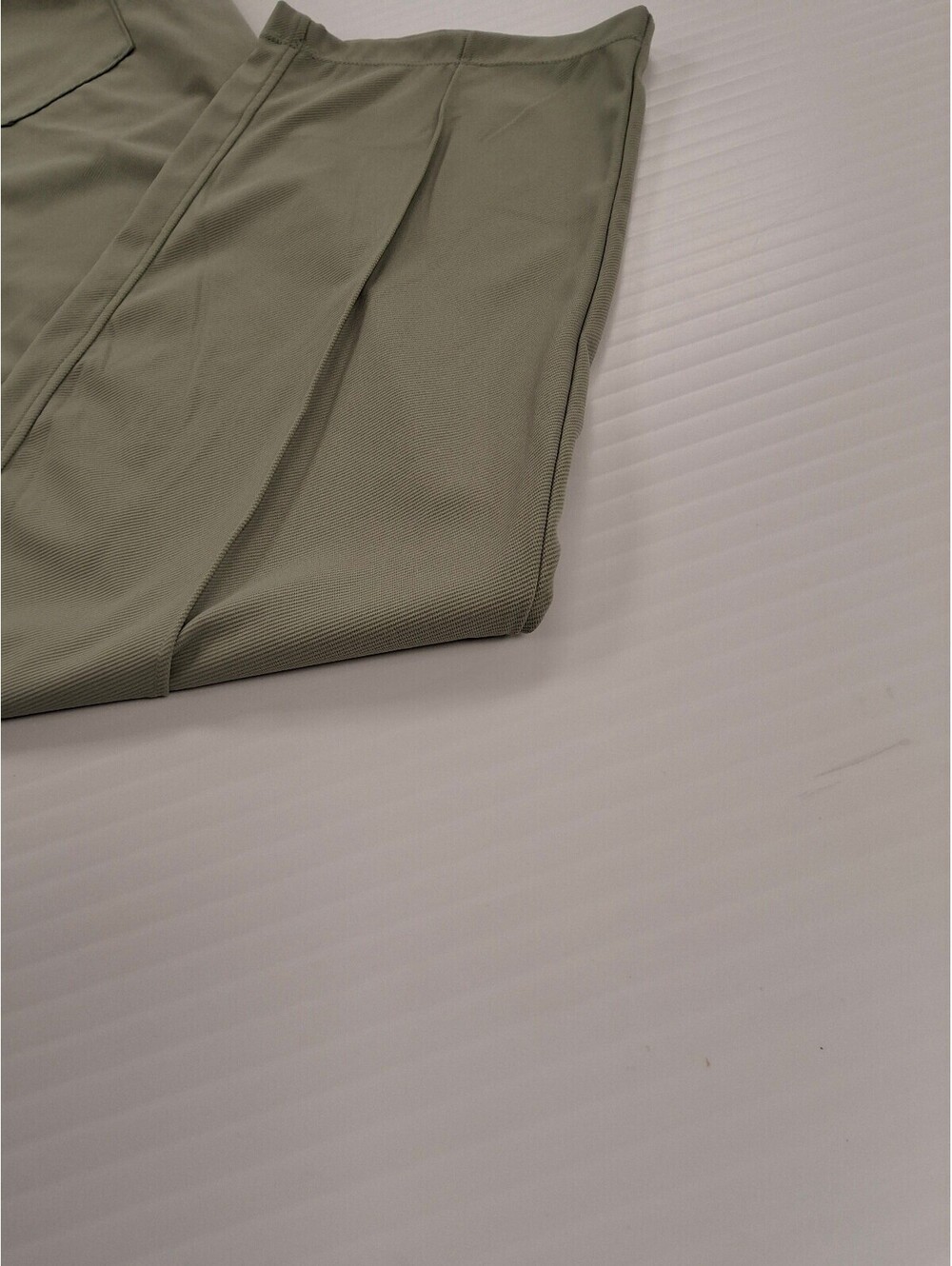 Halara Women's Stretchy Light Green Casual Pants with Elastic Waistband - Picture 6 of 9